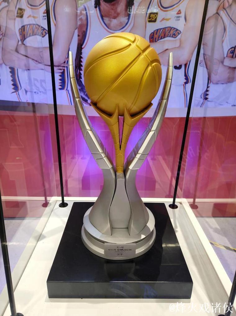 七连胜！上海大鲨鱼用胜利庆祝俱乐部成立三十周年