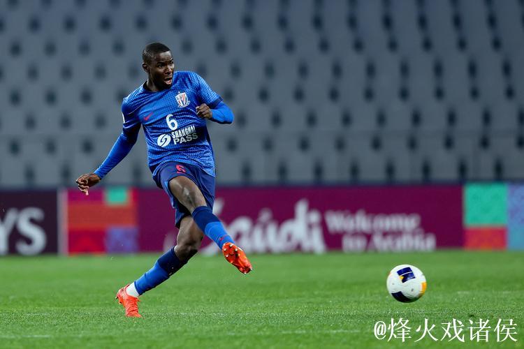 路易斯阿马杜用沪语高唱申花赢球了 铁血球队